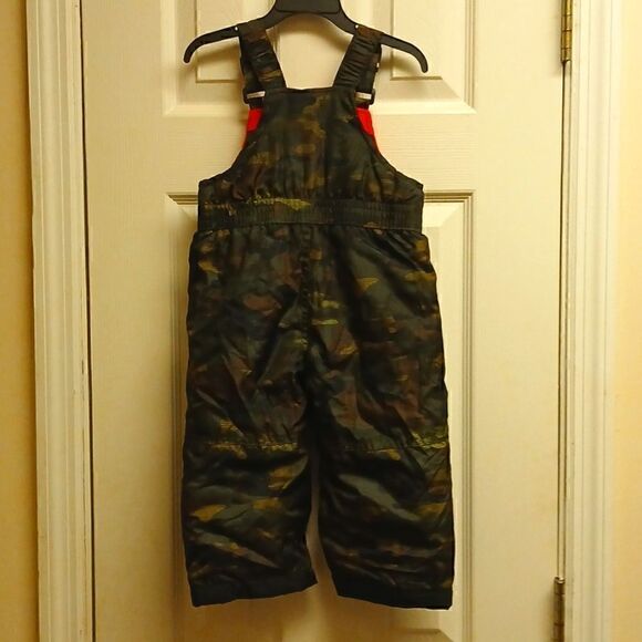 RUNWAY, Camo Hunting Bibs Size 18 Months. Green, Black,  Orange,  Brown - Picture 6 of 8